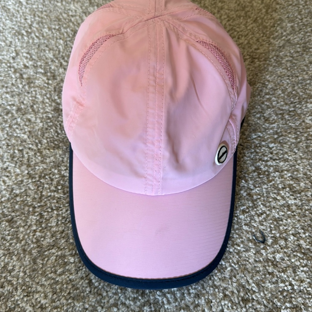 Revelrea running hat